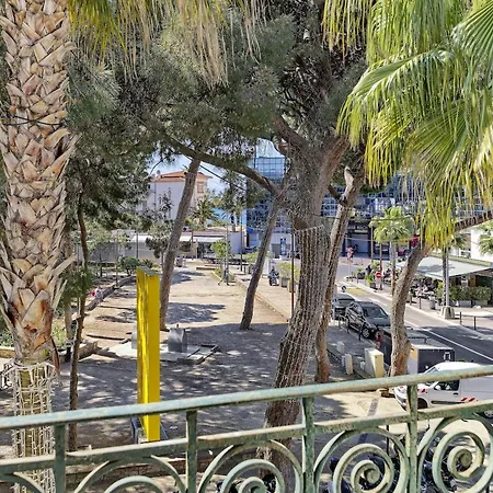 Appartement Au Coeur De Juan-les-pins, Magnifique Appartement, Clim, 30m De La Antibes