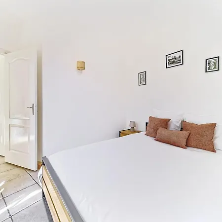 Au Coeur De Juan-les-pins, Magnifique Appartement, Clim, 30m De La