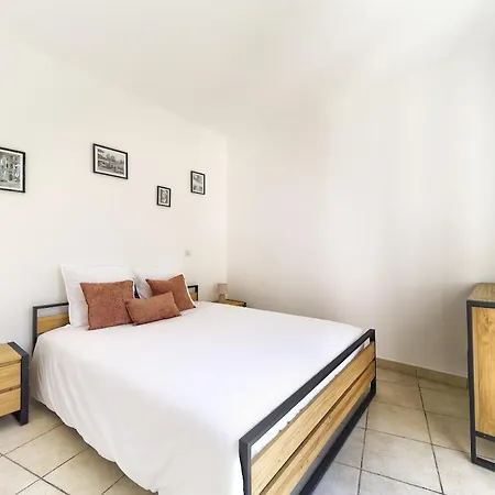 Au Coeur De Juan-les-pins, Magnifique Appartement, Clim, 30m De La Appartement *